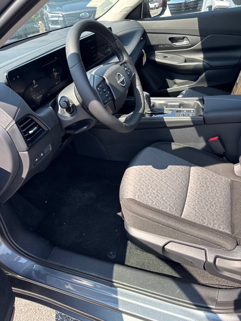 New 2026 Nissan Sentra SV w/ SV Convenience Package FWD image 9