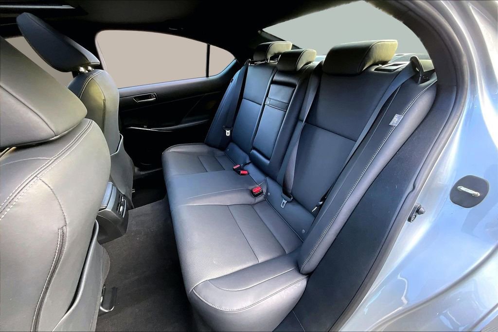 Used 2024 Lexus IS 300 300 w/ Comfort Package image 18