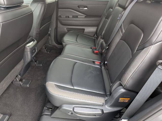 Certified 2025 Nissan Pathfinder SL AWD/4WD image 25