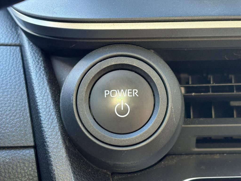 Used 2023 Toyota Prius LE image 13