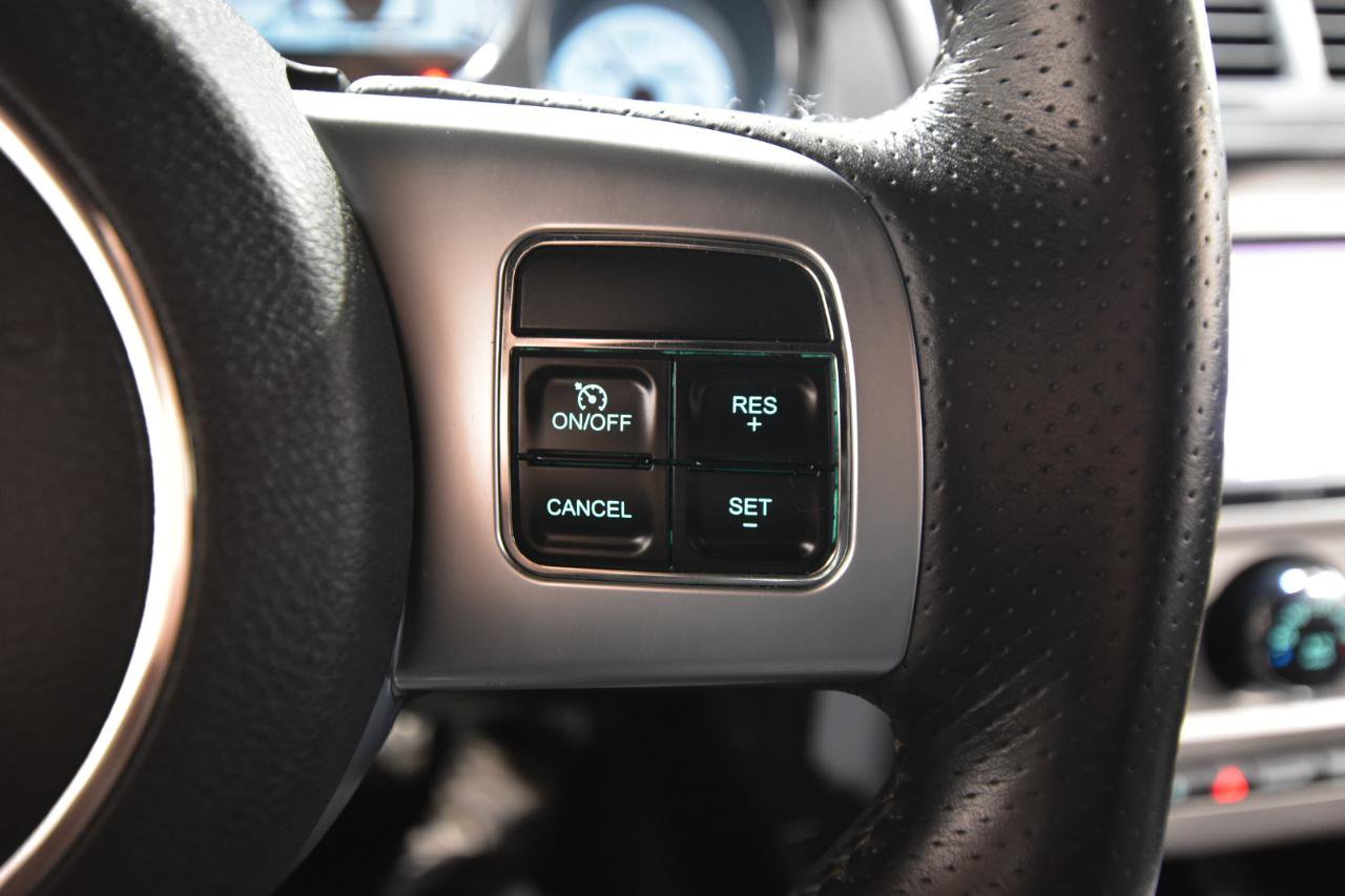 Used 2012 Dodge Challenger SRT8 image 21