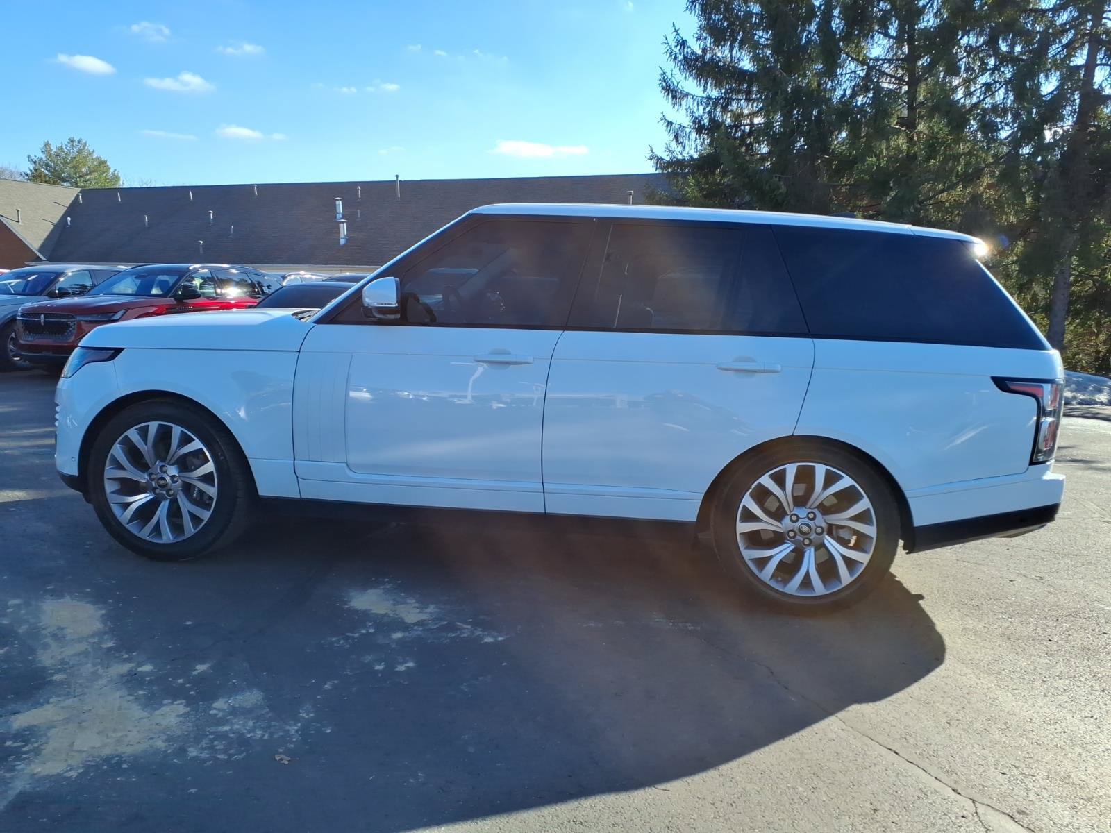 Used 2020 Land Rover Range Rover HSE AWD/4WD image 4