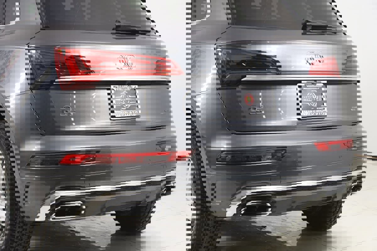 Used 2024 Audi Q5 2.0T Premium w/ Convenience Package image 23