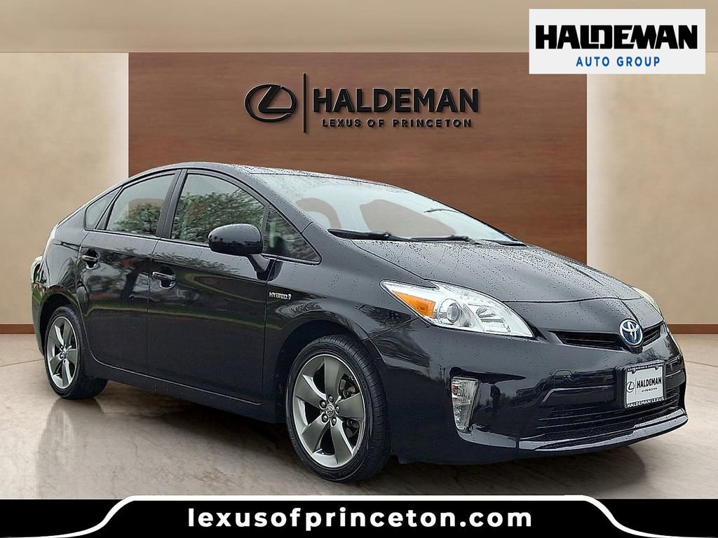 Used 2013 Toyota Prius Persona Series image 1