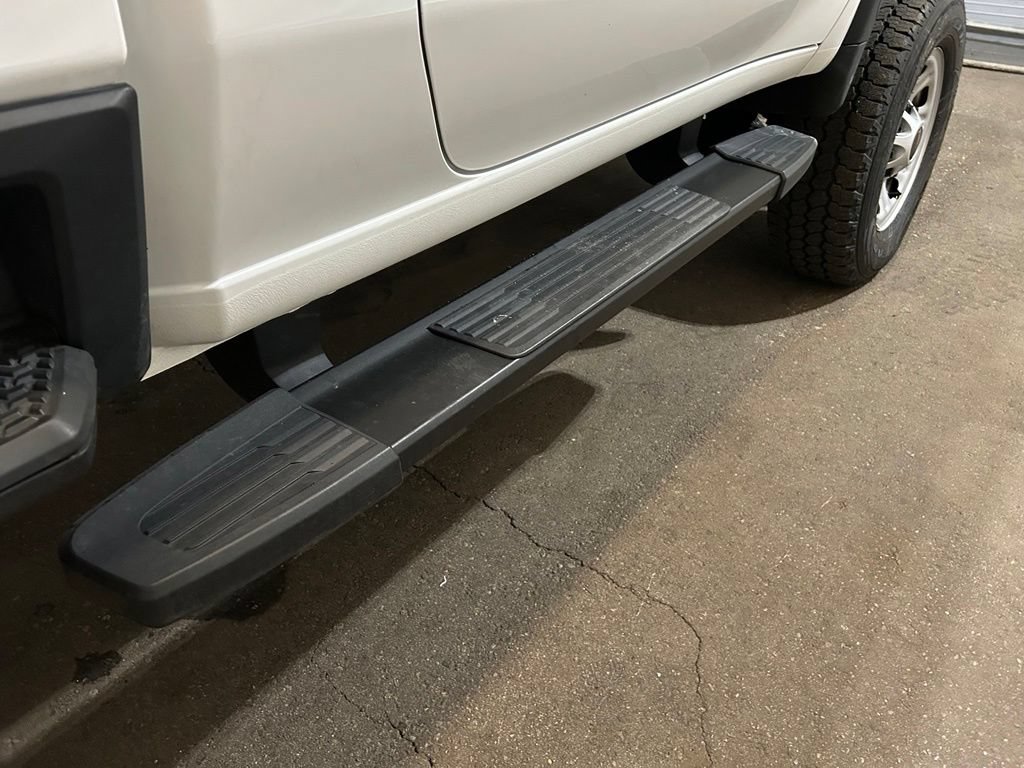 Used 2022 GMC Sierra 3500 SLE w/ SLE Convenience Package AWD/4WD image 9