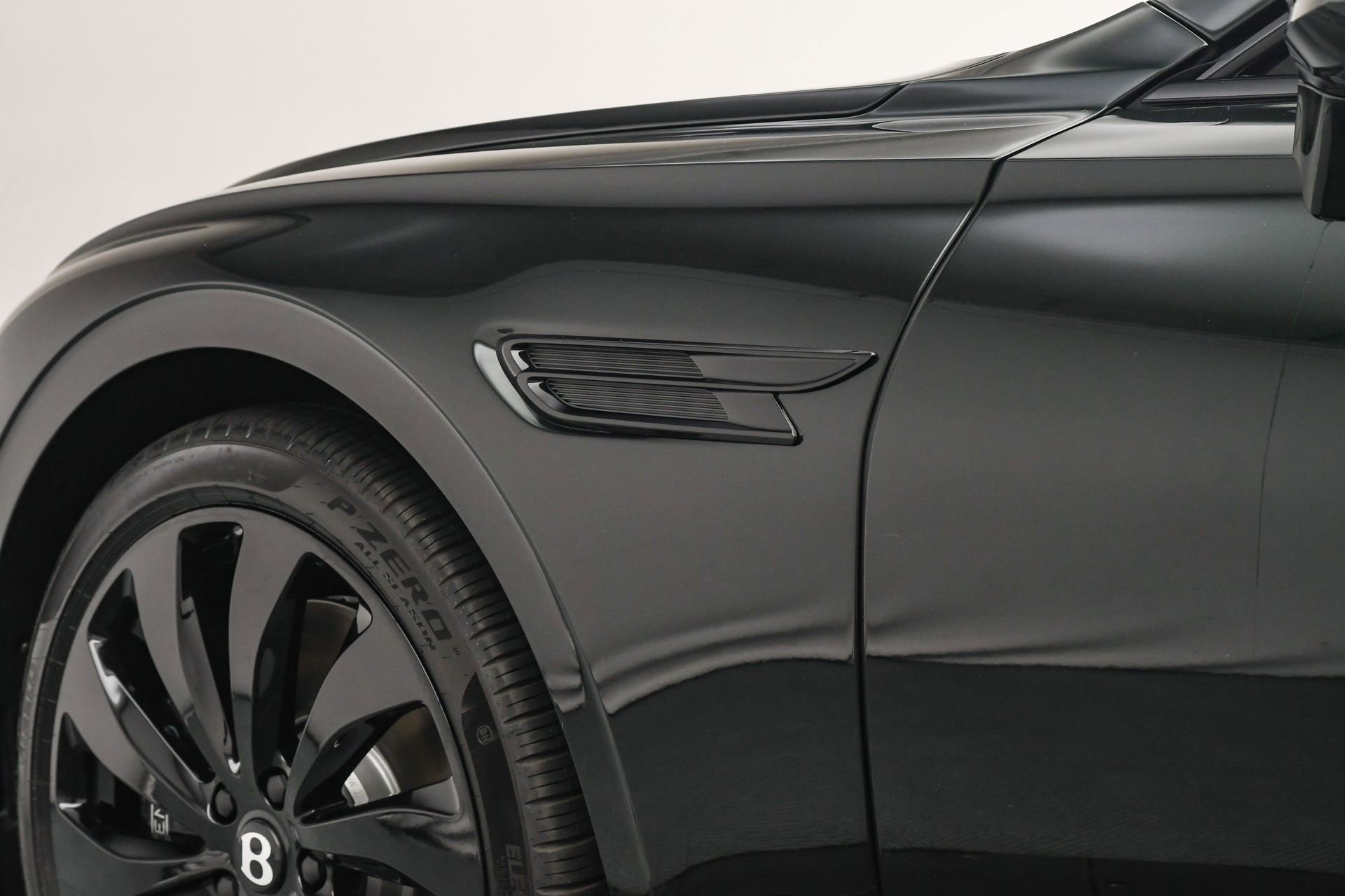 New 2026 Bentley Flying Spur Plug-In Hybrid image 31