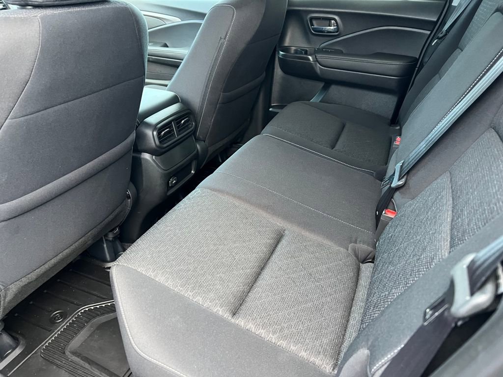 Used 2024 Honda Ridgeline Sport image 11