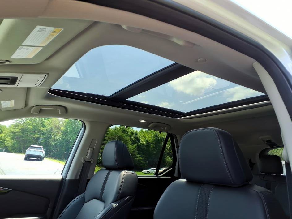 Used 2023 Honda Pilot Touring image 15