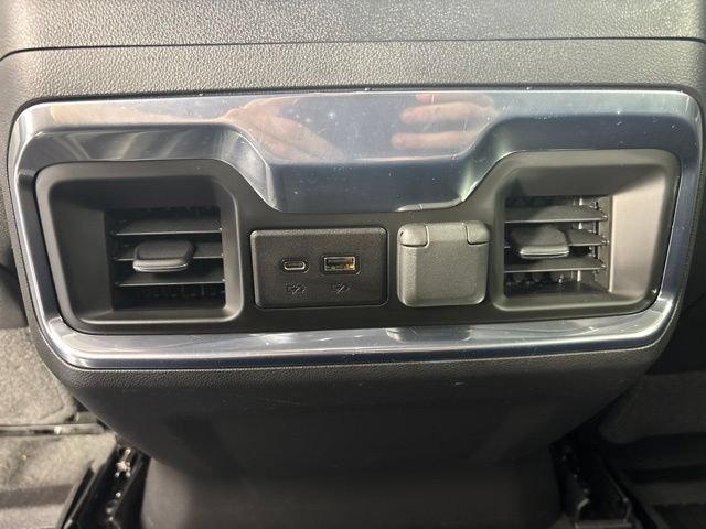Used 2022 Chevrolet Silverado 1500 LTZ AWD/4WD image 21