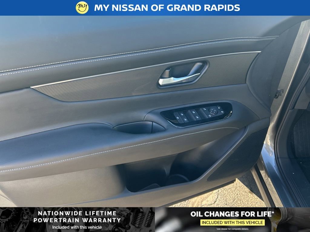 New 2026 Nissan Murano SV AWD/4WD image 11