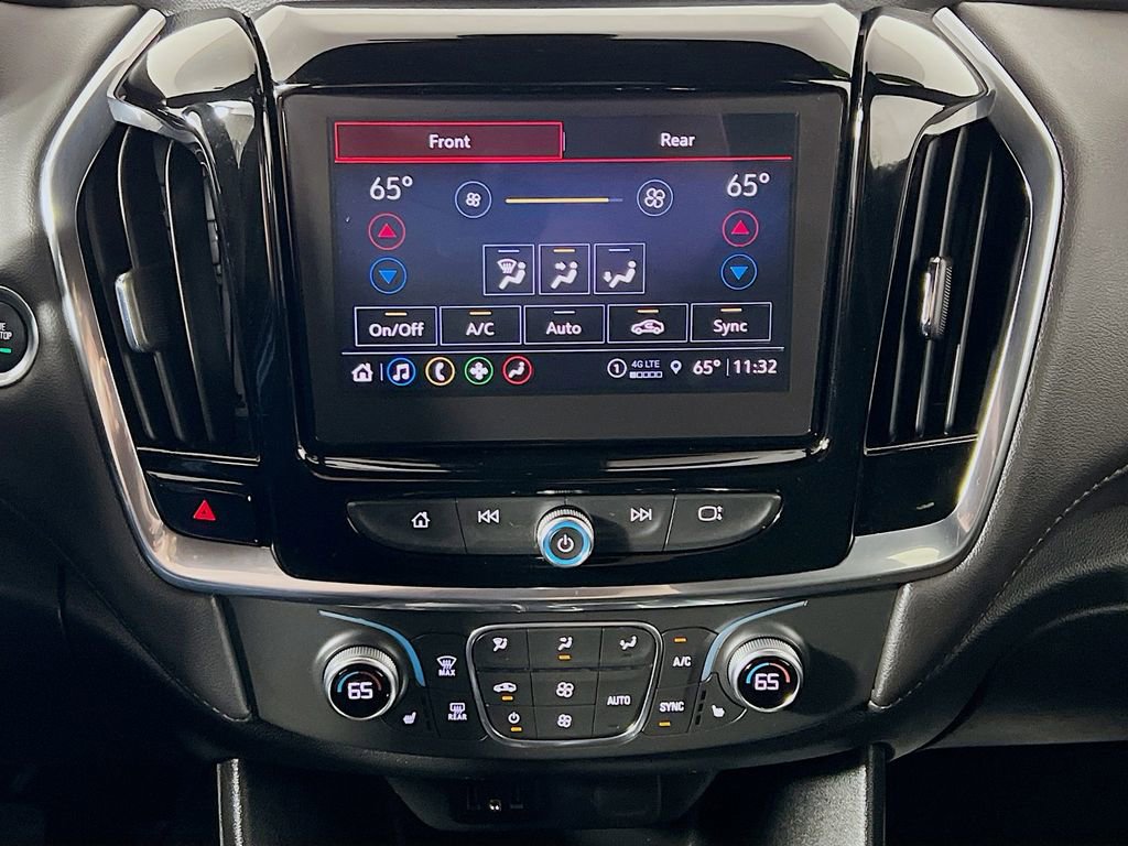 Used 2023 Chevrolet Traverse LT image 15