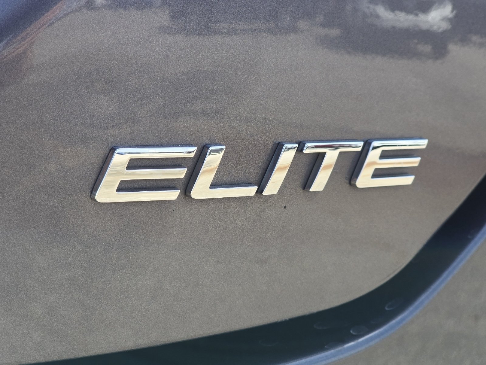 Used 2023 Honda Pilot Elite image 11