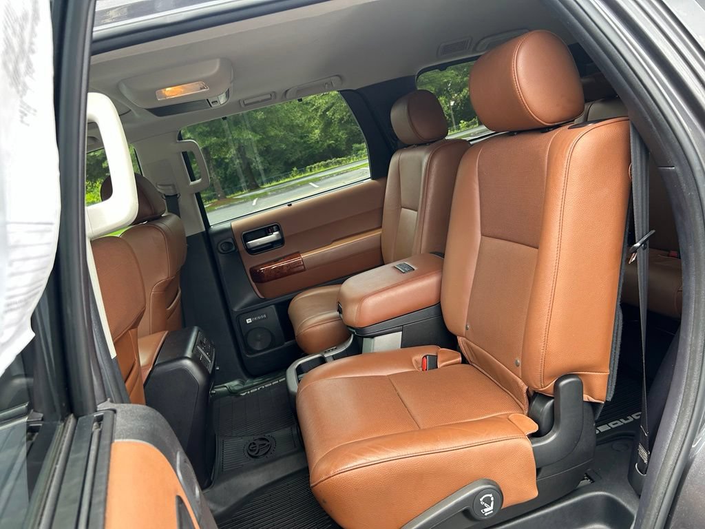 Used 2022 Toyota Sequoia Platinum AWD/4WD image 41