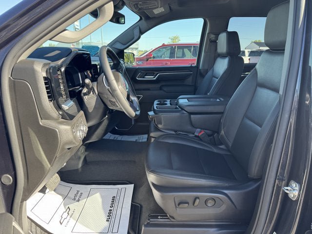 Used 2026 GMC Sierra 1500 SLT AWD/4WD image 12