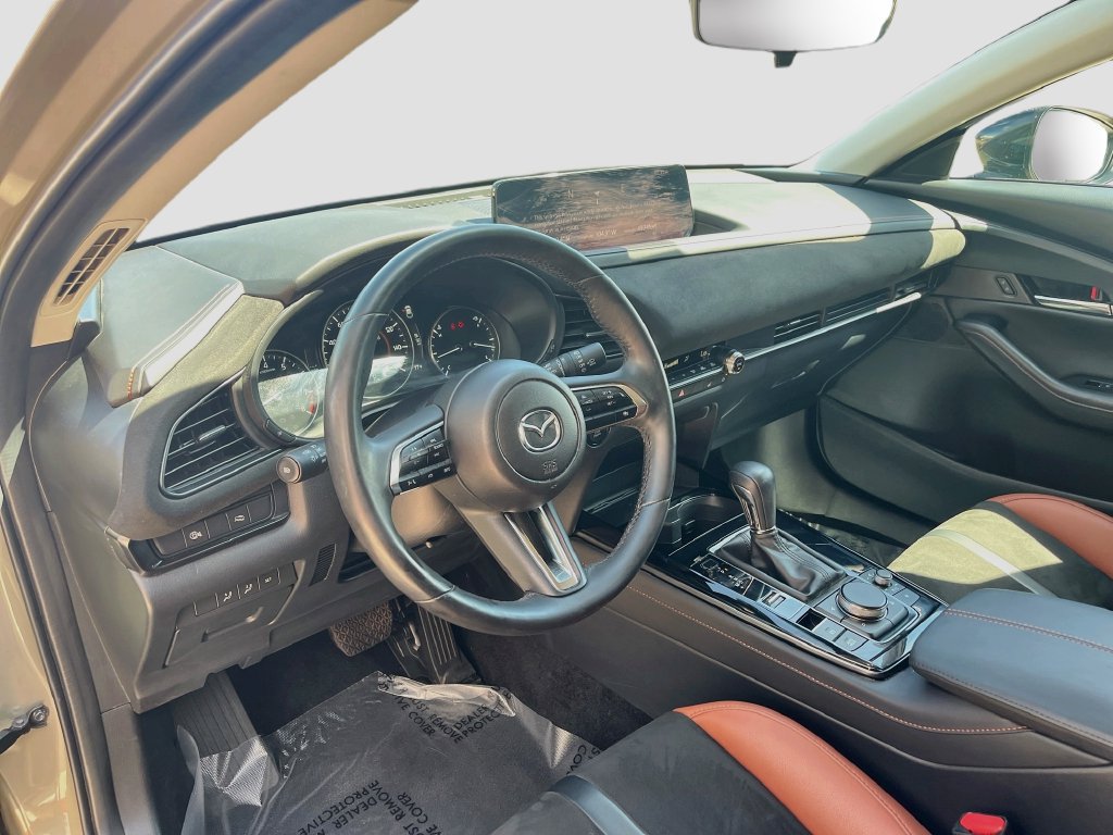 Used 2024 MAZDA CX-30 Carbon AWD/4WD image 9