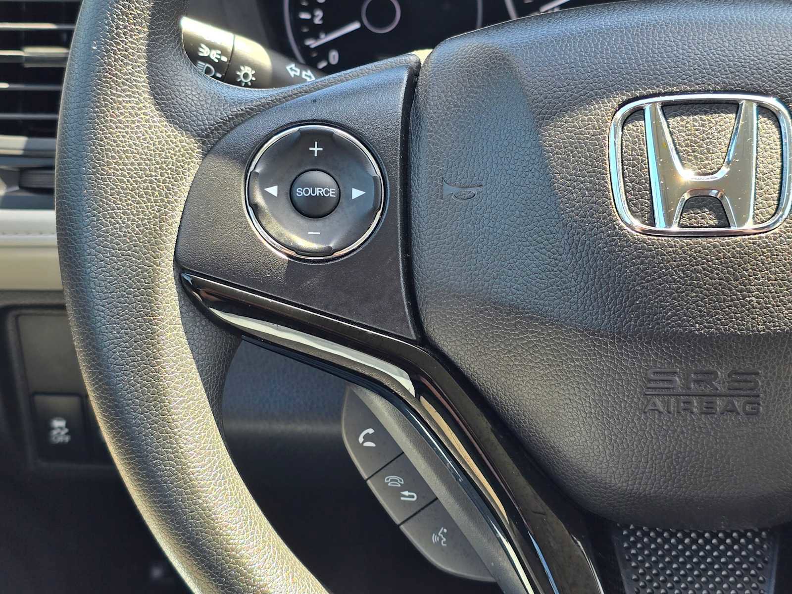 Used 2021 Honda HR-V LX image 30