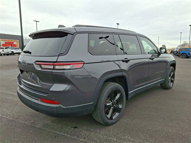 Used 2023 Jeep Grand Cherokee L Laredo image 10