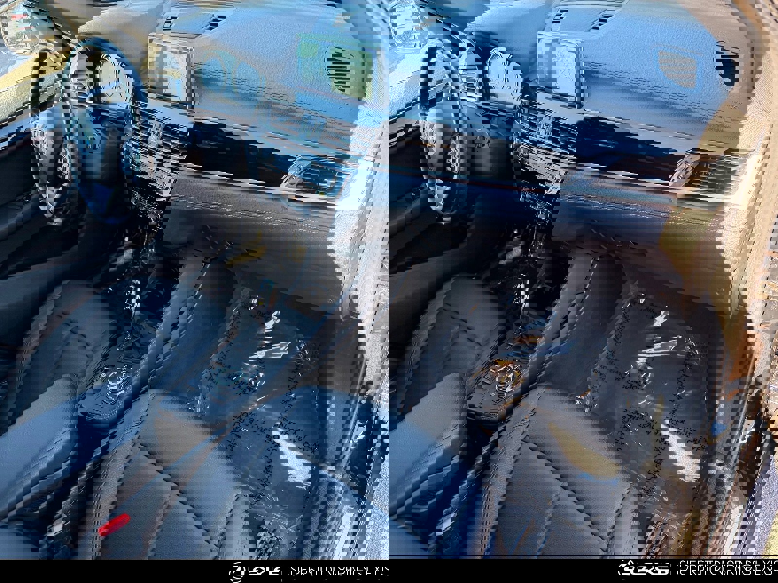 Used 2020 BMW X1 xDrive28i image 11