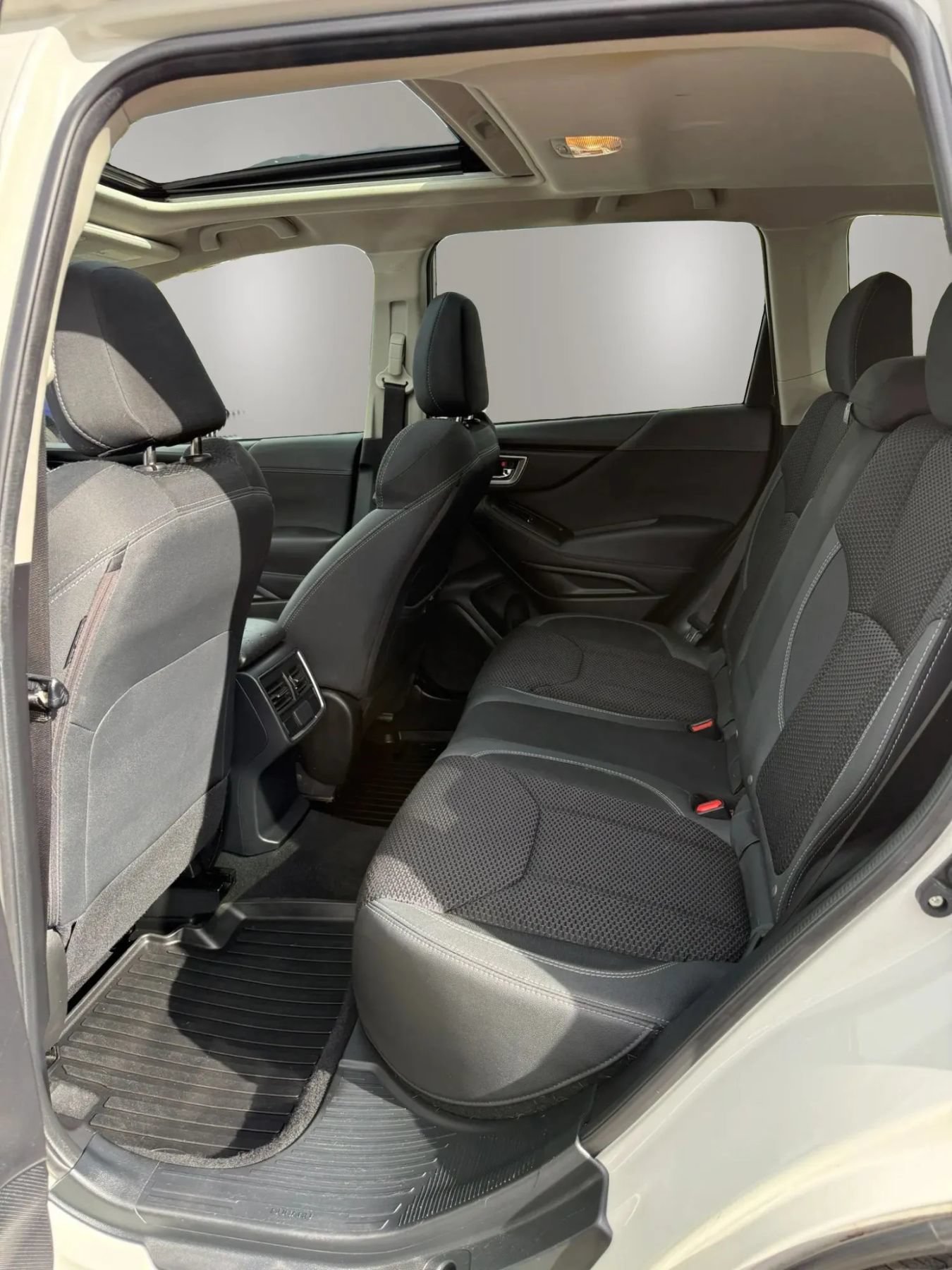Used 2019 Subaru Forester Premium w/ All-Weather Package AWD/4WD image 20