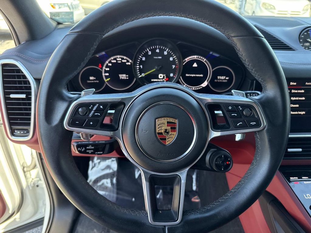 Used 2023 Porsche Cayenne image 44