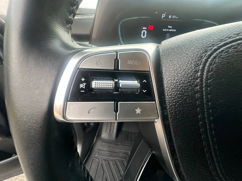 Used 2024 Kia Telluride LX AWD/4WD image 14