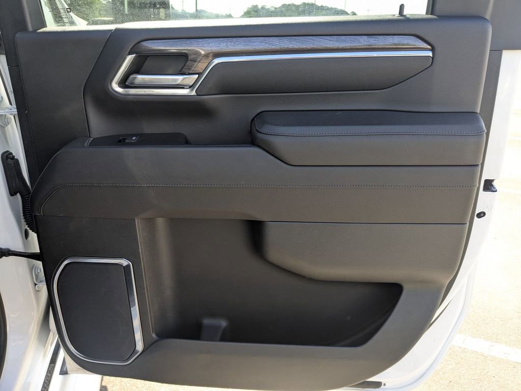 Used 2024 Chevrolet Silverado 2500 LTZ w/ LTZ Plus Package AWD/4WD image 37