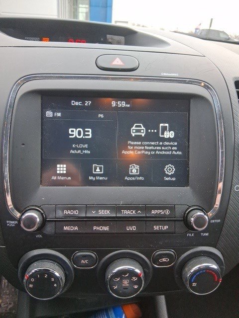 Used 2017 Kia Forte S image 11