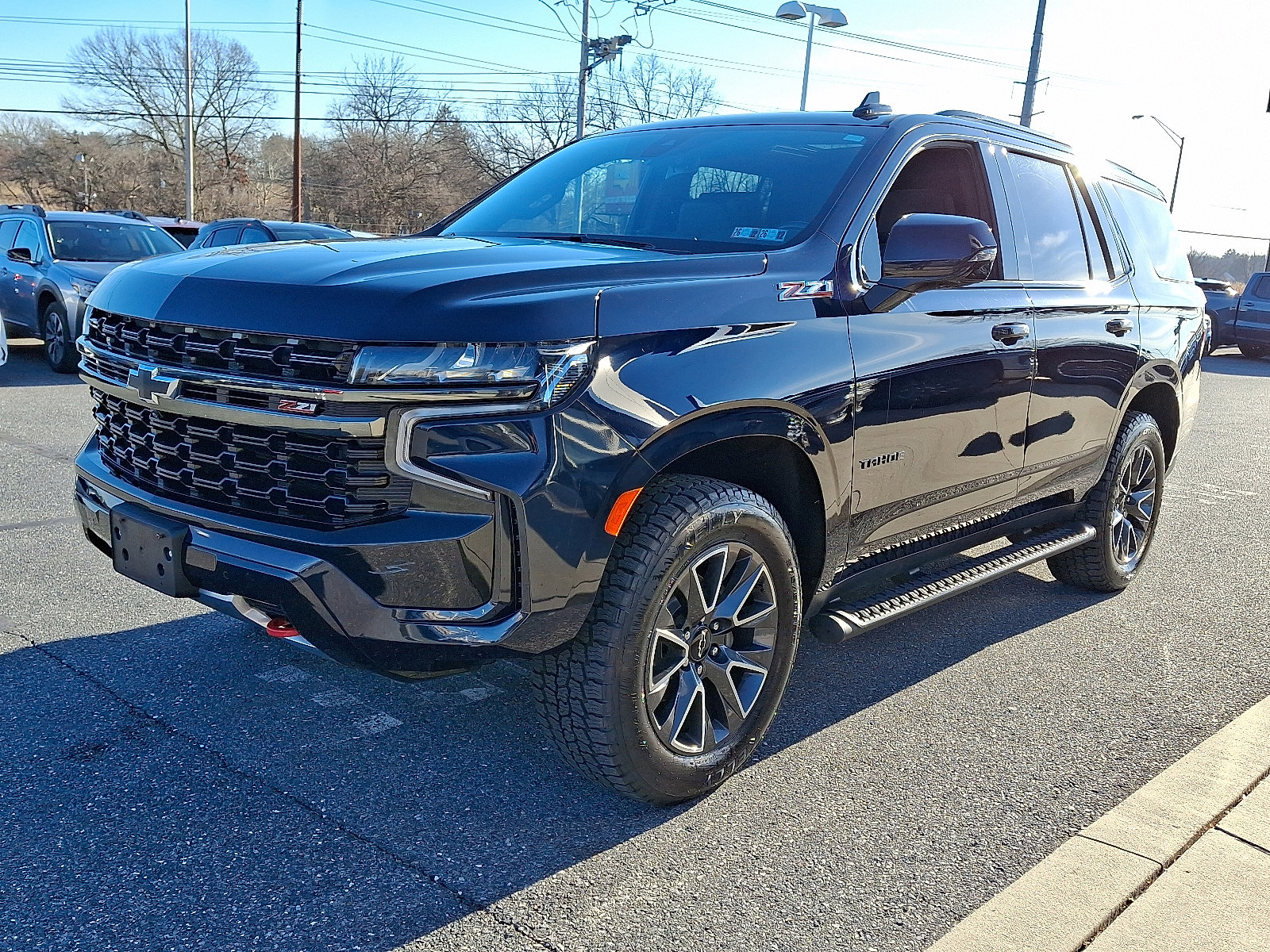 Used 2021 Chevrolet Tahoe Z71 w/ Luxury Package image 2