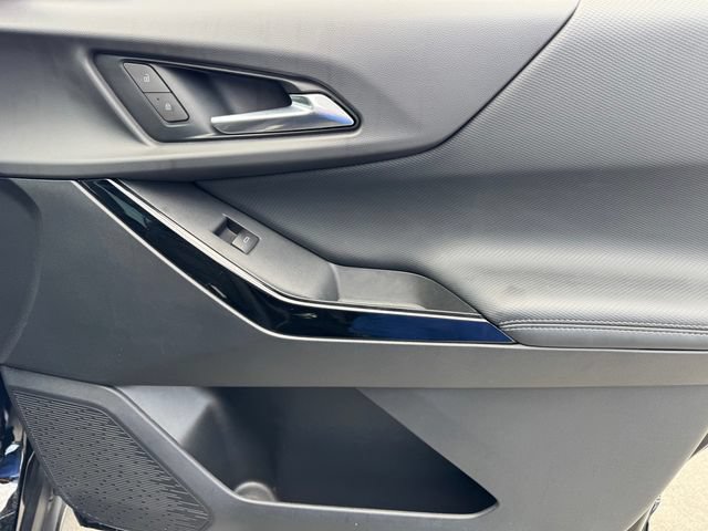 Certified 2026 Chevrolet Equinox LT w/ LPO, Floor Liner Package FWD image 8