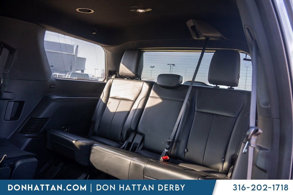 Used 2021 Ford Expedition XLT image 19