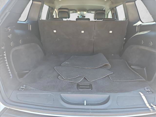 Used 2020 Jeep Grand Cherokee Altitude RWD image 14