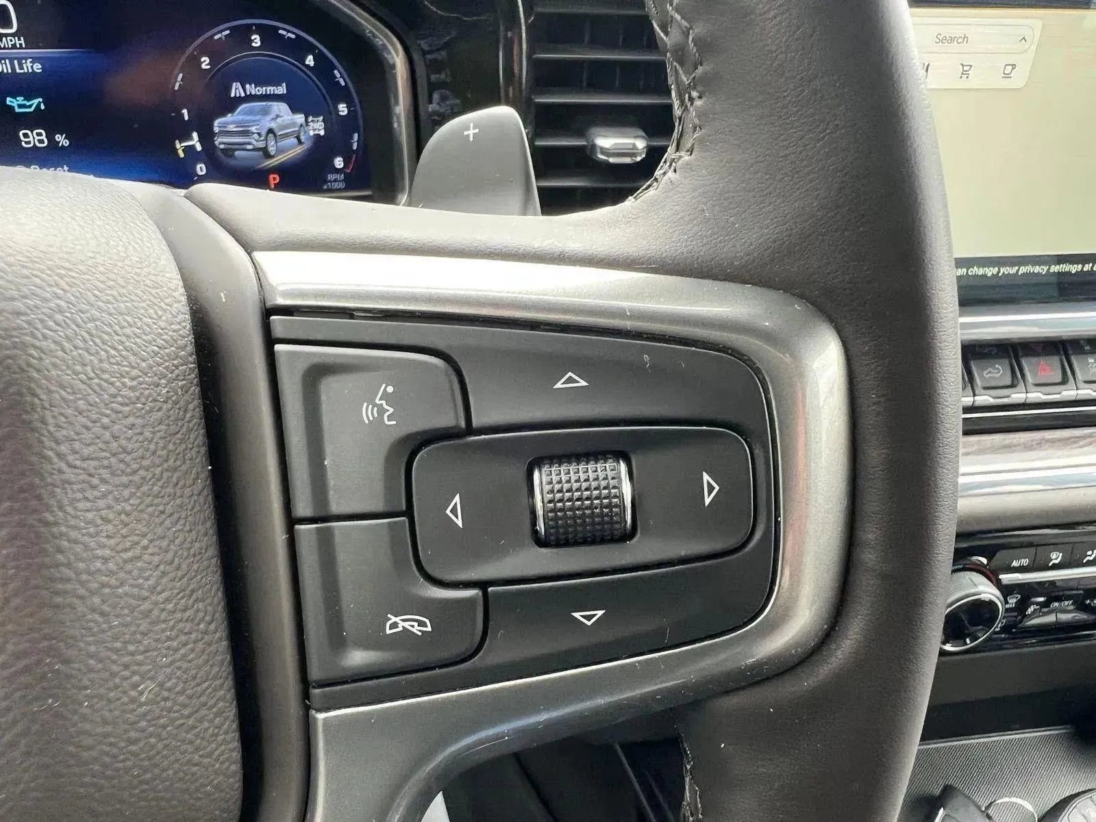 Used 2023 Chevrolet Silverado 1500 LTZ w/ Technology Package image 19
