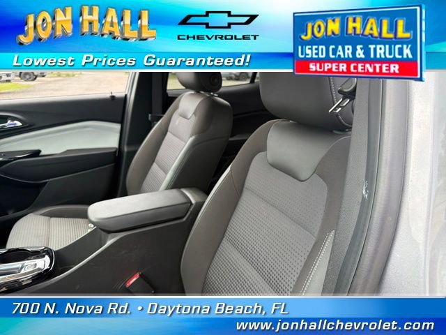Used 2024 Chevrolet Trax LT w/ Driver Confidence Package image 17