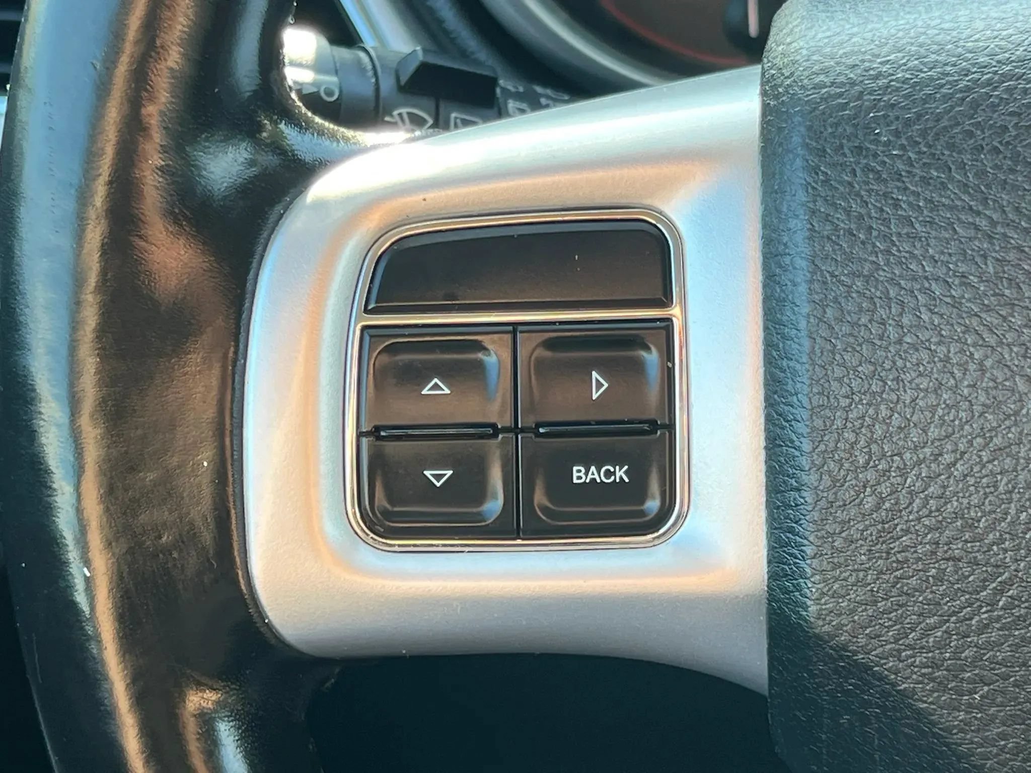 Used 2019 Dodge Journey SE w/ Premium Group FWD image 25