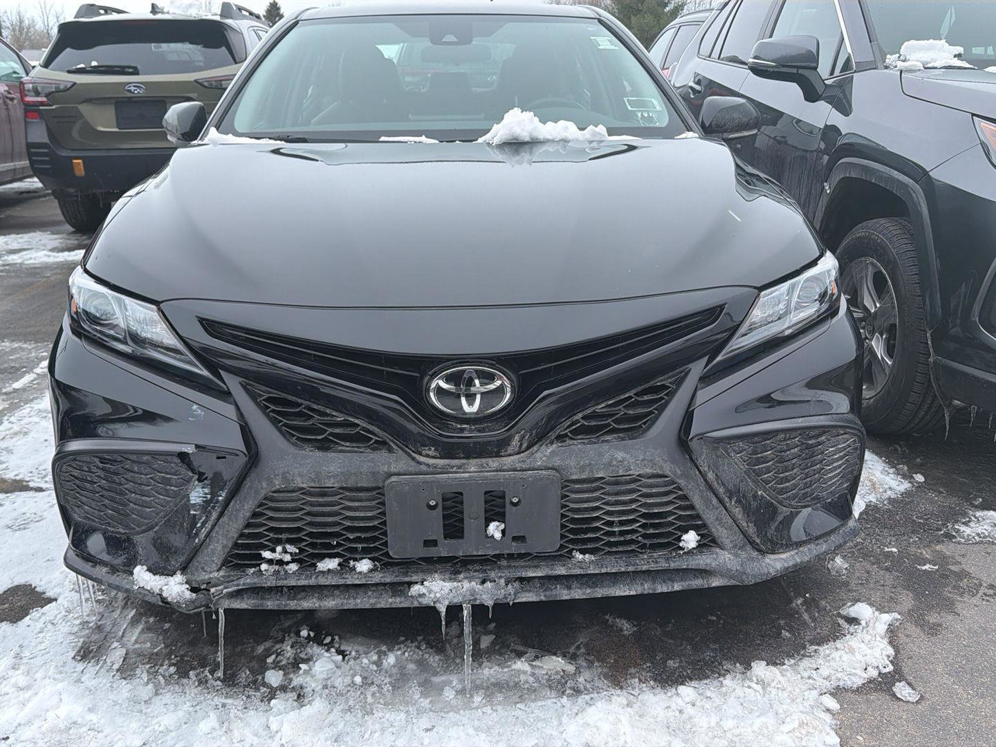 Used 2024 Toyota Camry SE w/ Cold Weather Package image 2