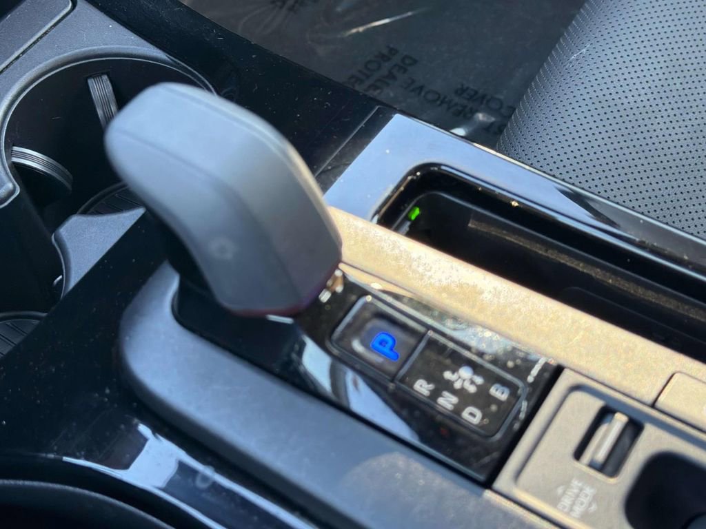 Used 2023 Toyota Prius Prime FWD image 16