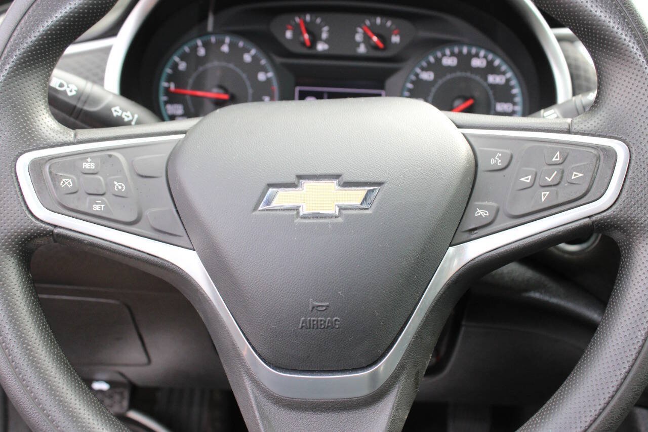 Used 2022 Chevrolet Malibu LS FWD image 11