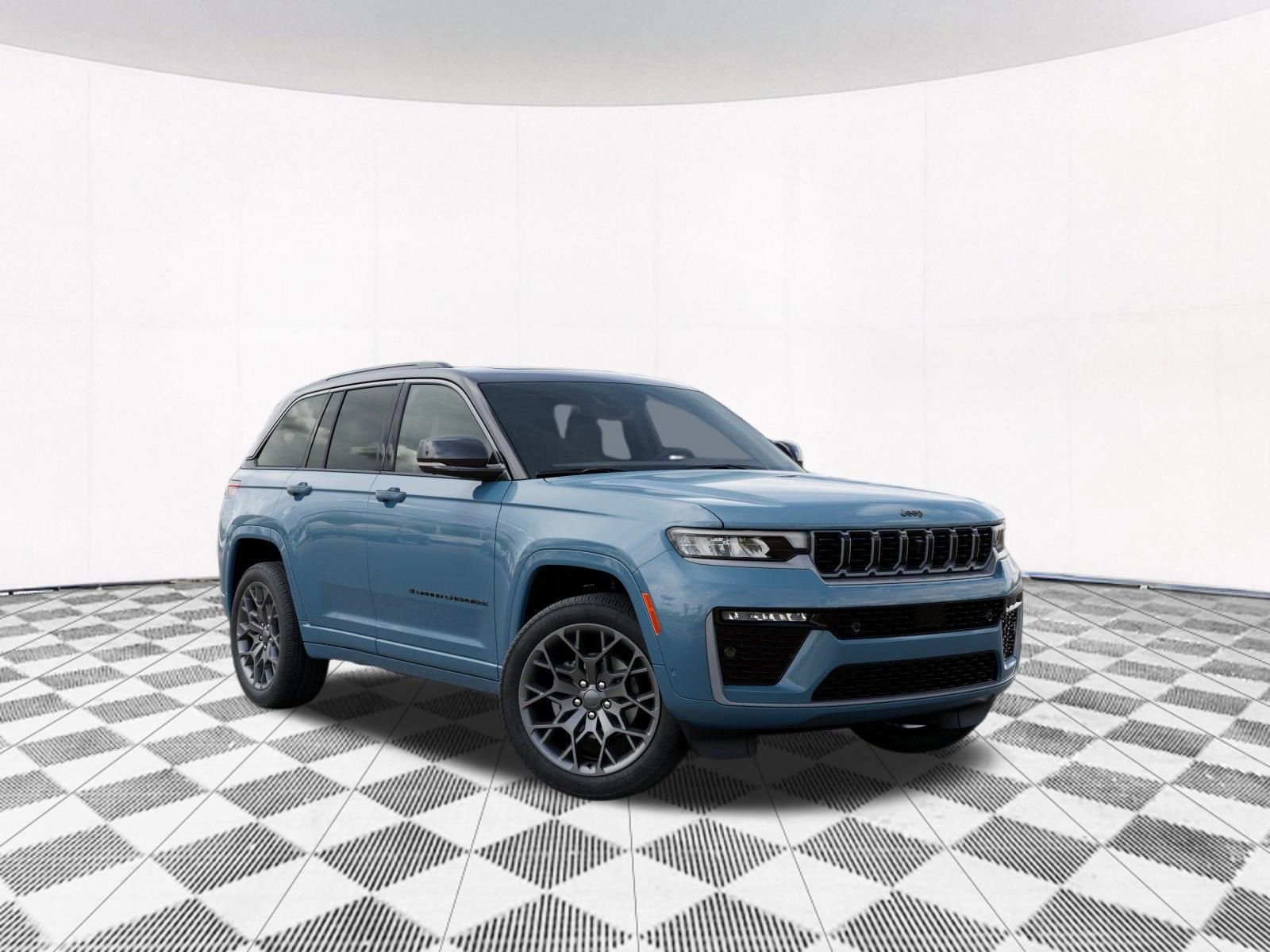 New 2026 Jeep Grand Cherokee Summit image 7