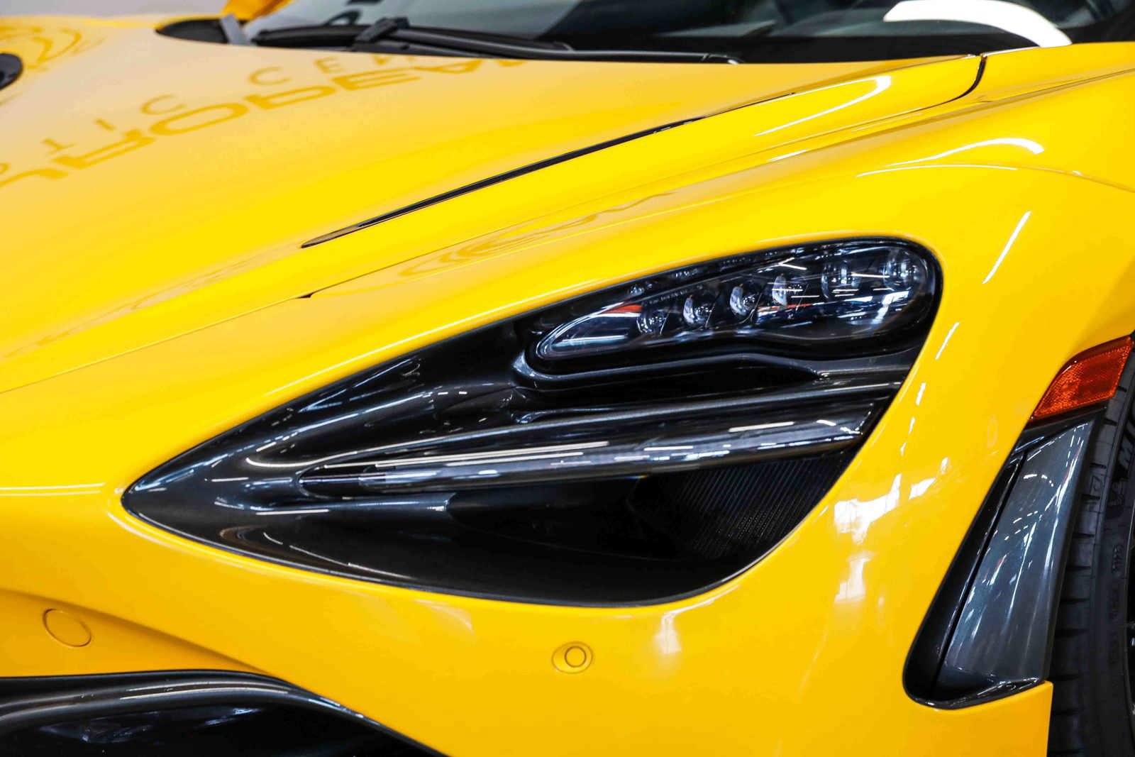 Used 2022 McLaren 720S Performance RWD image 25
