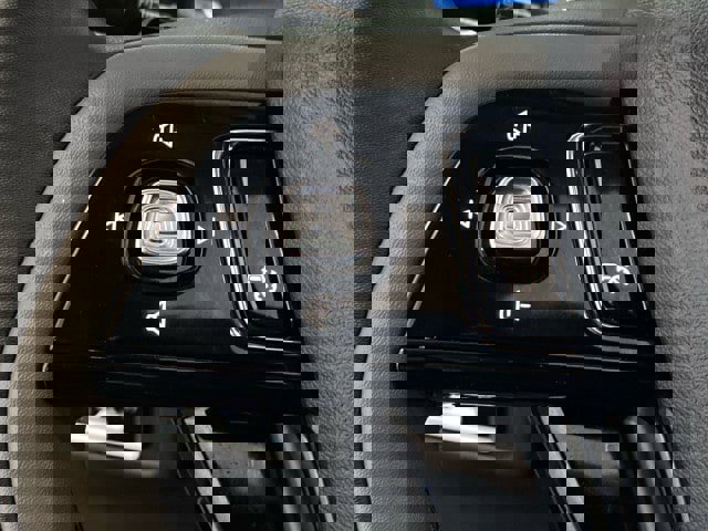 Used 2023 Lincoln Corsair AWD w/ Equipment Group 102A image 19