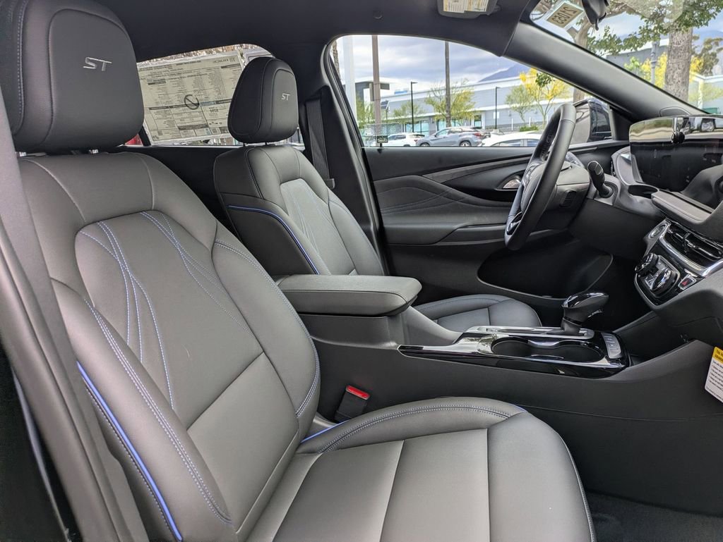 New 2026 Buick Envista Sport Touring w/ Convenience I Package FWD image 22