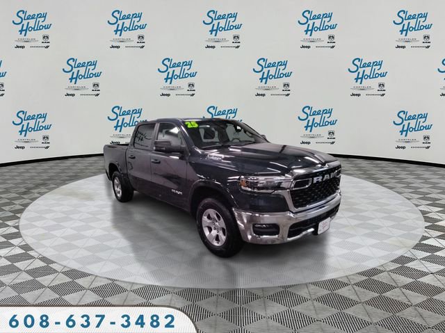 Used 2025 RAM 1500 Big Horn AWD/4WD image 3