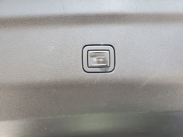 Used 2023 Chevrolet Tahoe LT AWD/4WD image 12
