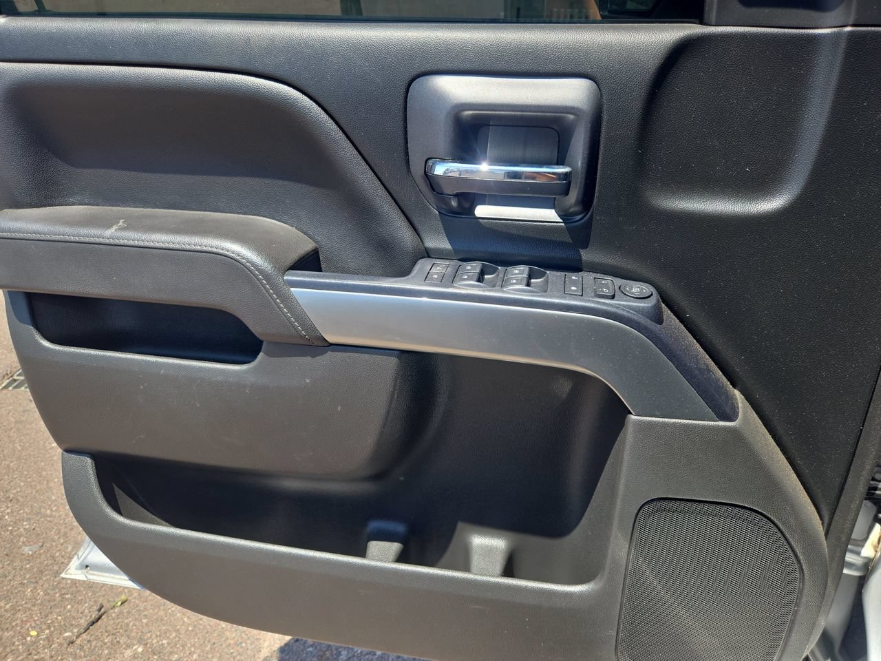 Used 2018 Chevrolet Silverado 1500 LT w/ Trailering Package RWD image 25