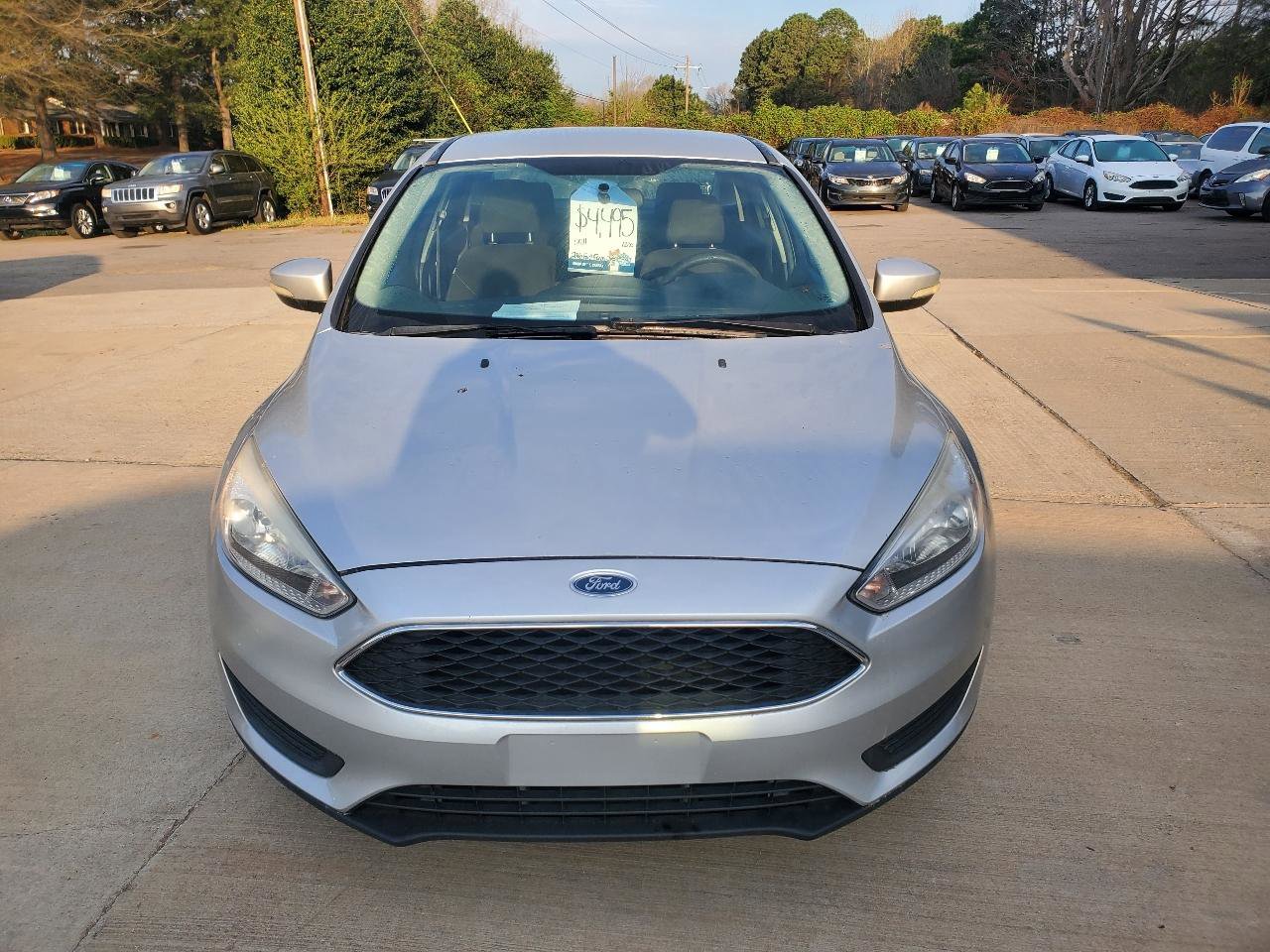 Used 2016 Ford Focus SE image 2
