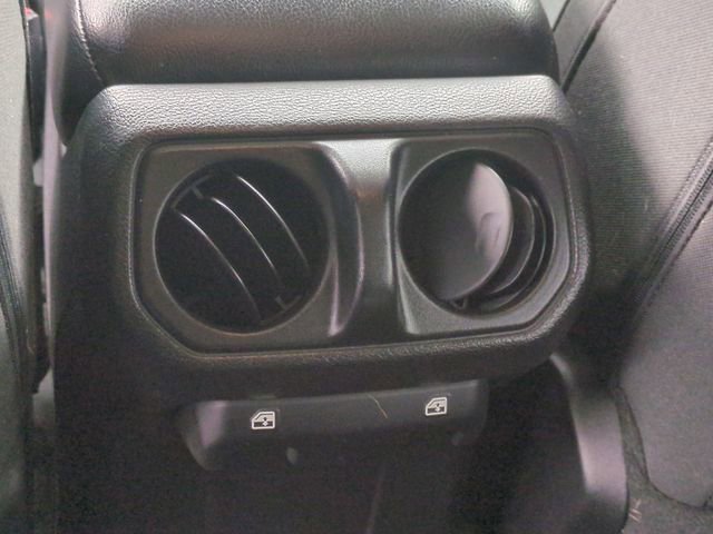 Used 2019 Jeep Wrangler Unlimited Sport S image 26