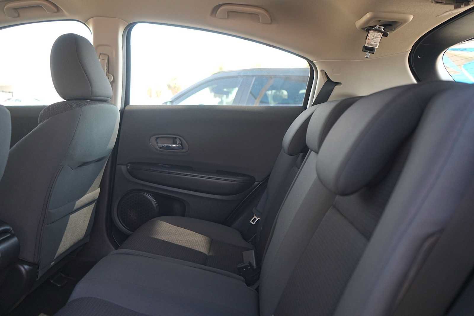 Used 2022 Honda HR-V LX image 14