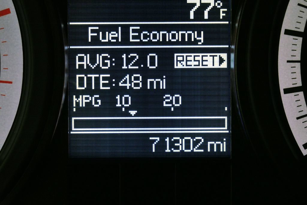 Used 2012 RAM 2500 ST w/ Chrome Appearance Group AWD/4WD image 23