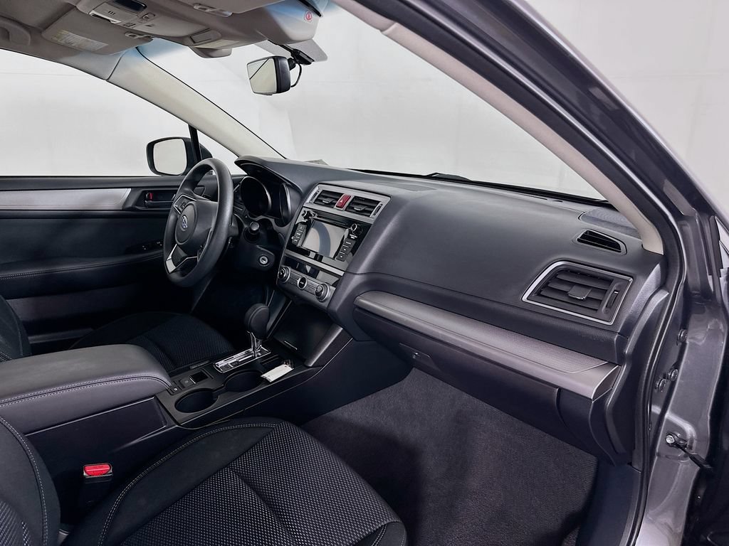 Used 2019 Subaru Outback 2.5i AWD/4WD image 33