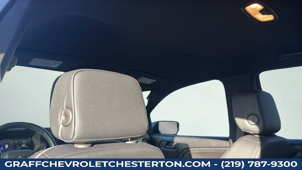 Used 2025 Chevrolet Colorado Trail Boss AWD/4WD image 40